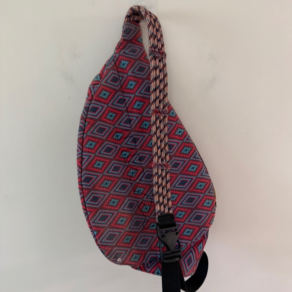 KAVU Rope Bag Sling Backpack Southwestern Geometric Diamond Red Blue Canvas - Picture 3 of 11